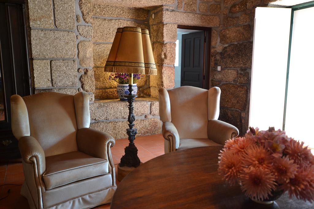 לינה וארוחת בוקר גימראייש Casa Do Ribeiro מראה חיצוני תמונה